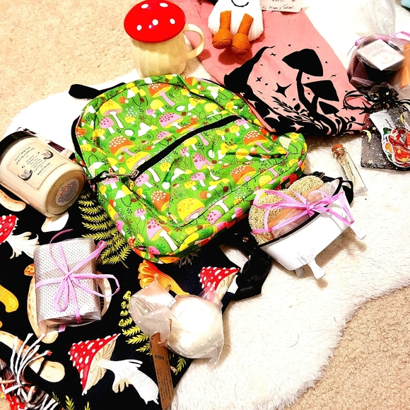 Meet your Posher, Liz - Picture 14 of 16